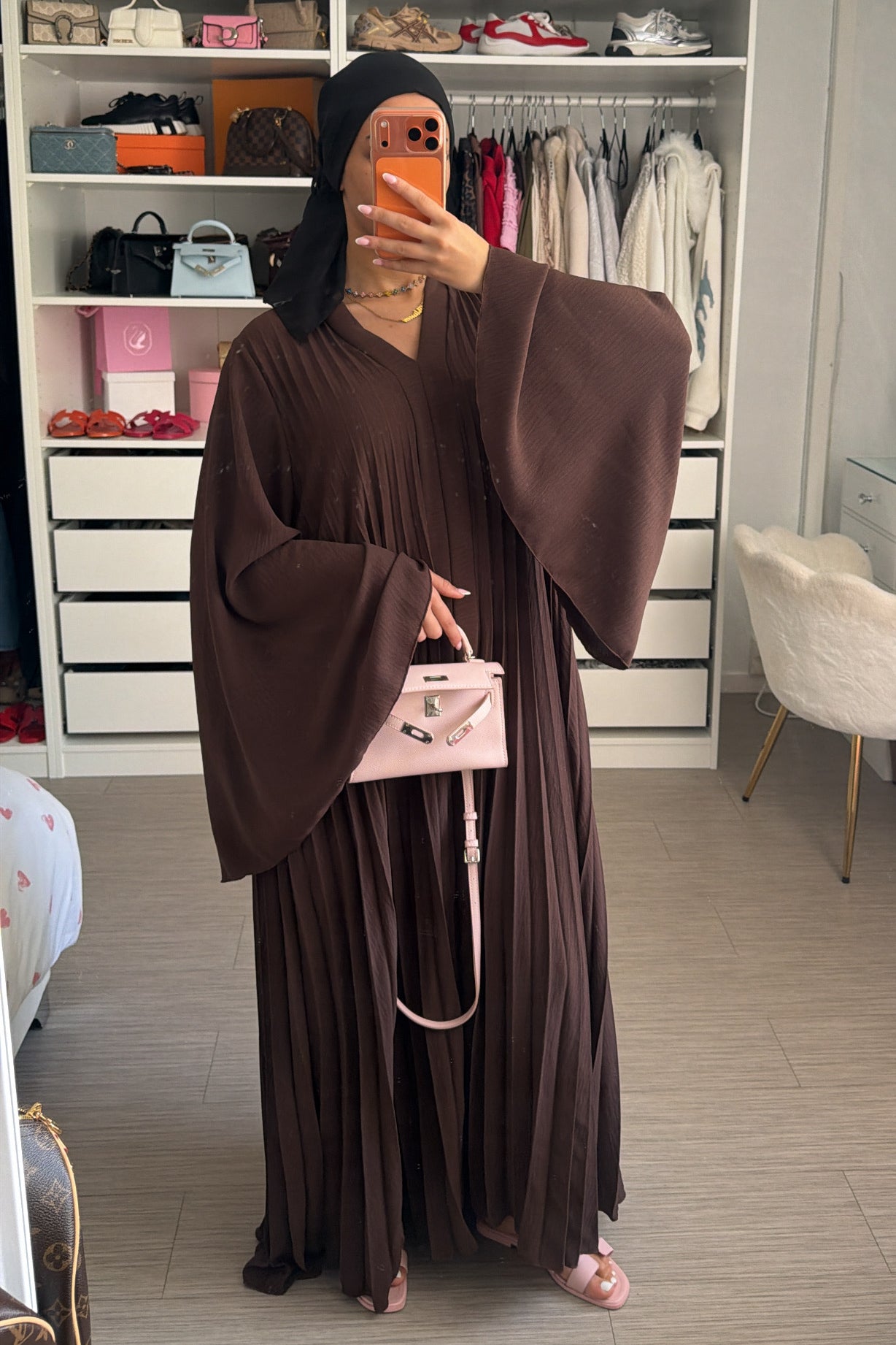 ABAYA LEILA